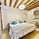 Suite House New Apartments Wi Fi Venice Island